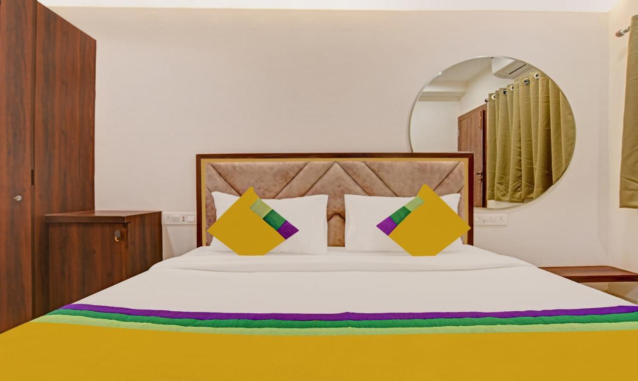 Itsy Hotels Phoenix Indore Exterior foto