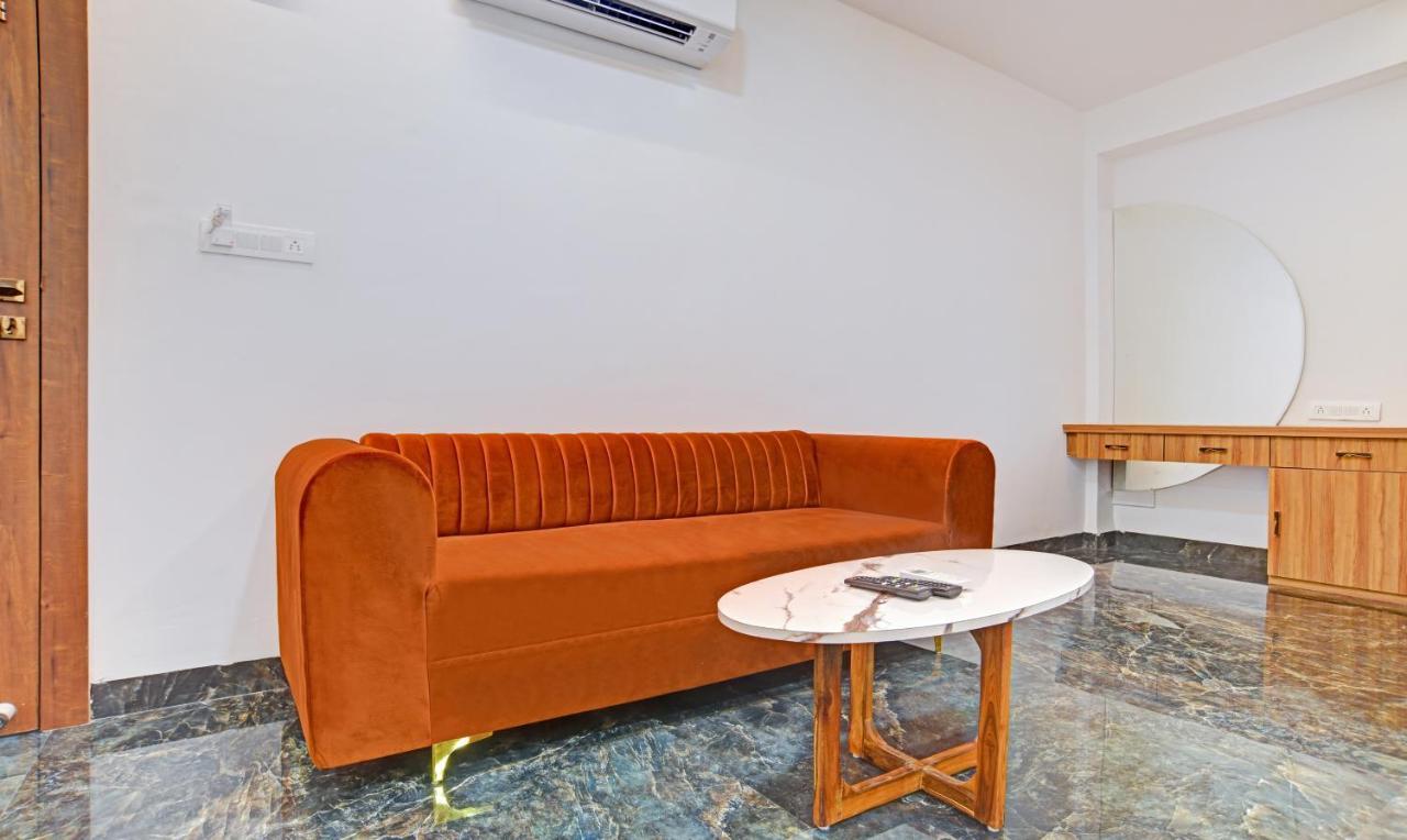 Itsy Hotels Phoenix Indore Exterior foto