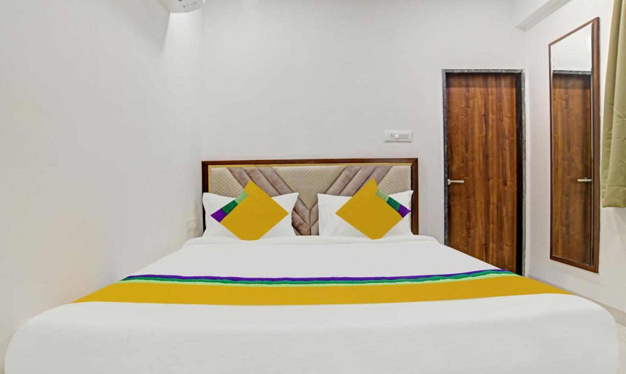 Itsy Hotels Phoenix Indore Exterior foto