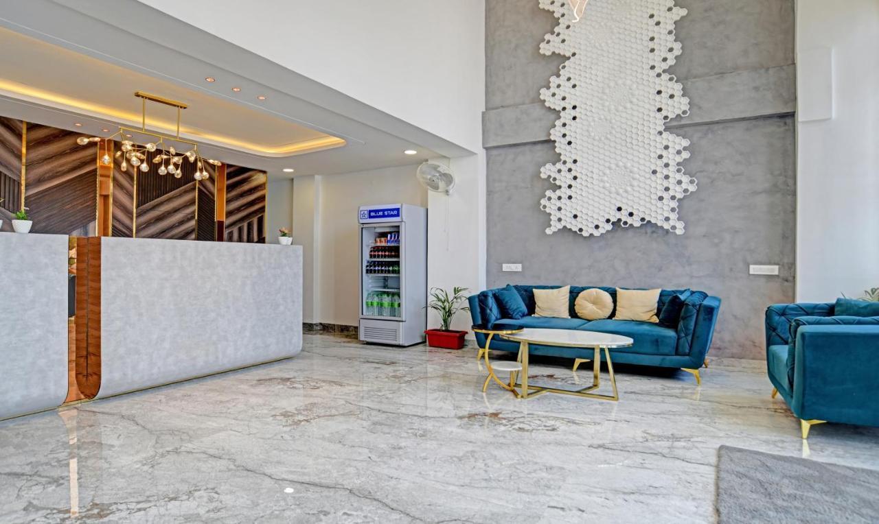 Itsy Hotels Phoenix Indore Exterior foto